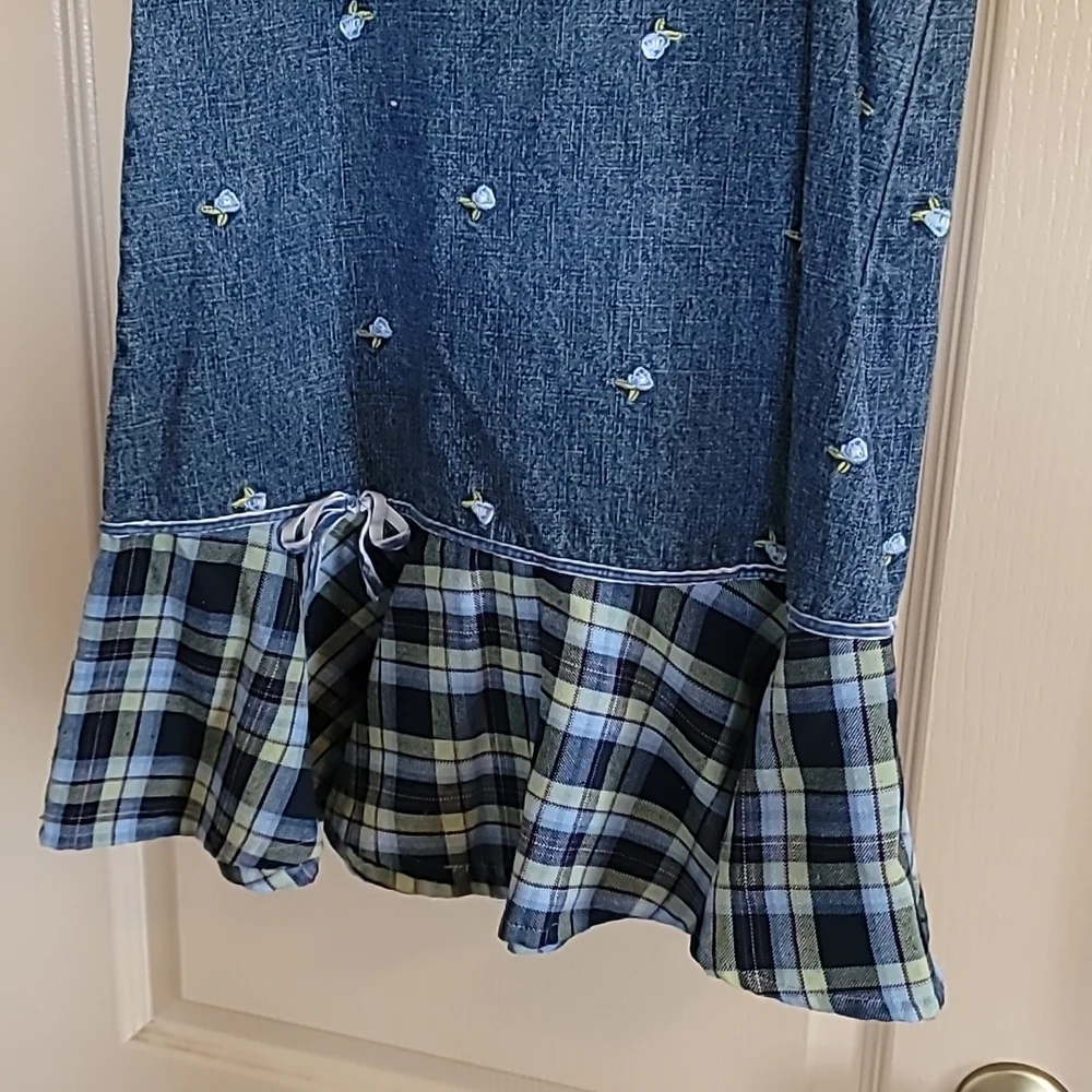 Samara 6x denim dress with flower embroidery
